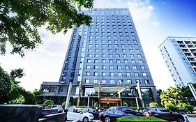 Days Inn Business Place at Chongqing Fortune Plaza
